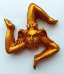 シチリア　トリナクリア（イタリア製） Episodio 61 シチリアのシンボル『トリナクリア』【Mia preferita