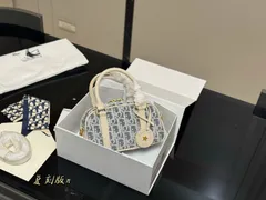 【今日特価】Dior D-Vibe ミニボウリングバッグ サイズ 20×12cm 送料無料 今の在庫はセール価格！