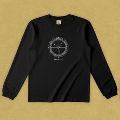 グラフィックロングTシャツ　What time is it White -Long-