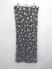 ◇ ⊂ Ray BEAMS ドット 水玉 花柄 ロング丈 タイトフレア スカート サイズ0 ブラック　ホワイト レディース E  【1411070010230】