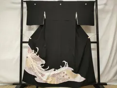 平和屋着物○豪華黒留袖 駒刺繍 正倉院更紗花鳥文 金彩 正絹 逸品