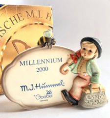 フンメル陶器人形　ゲーベル　Hum900 ミレニアム限定生産品　廃盤　希少