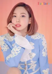 【中古】キャラカード ナヨン(TWICE)/水色衣装・頬杖 ランダムトレーディングカード 「Fanfare」 リリース記念グッズ