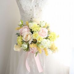 イエロー×ピンク　クラッチブーケ　バラ　ミモザ　スイートピー　春婚　411
