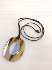 HERMES ミニマル 水牛 ペンダント ネックレス ブラウン 美品 HERMES ミニマル 水牛 ペンダント ネックレス ブラウン 美品