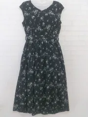 ◇ natural couture 花柄 ウエストゴム フレンチスリーブ 膝下丈 ワンピース サイズF ブラック マルチ レディース P  【中古】 【1210110002620】