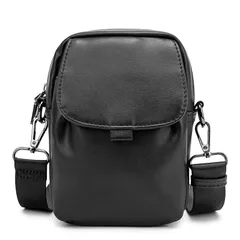 【特価商品】[Clair&Gina] PUレザーメッセンジャーバッグ，人気メンズショルダーバッグ，アウトドアバッグ，通学通勤ショルダーバッグ，ボディバッグ 軽量 大容量 防水男女兼用 （ブラック）