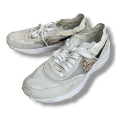 NIKE WAFFLE ONE SE  ナイキワッフルワンSE DJ9776-100 白 ホワイト white 24cm レディース ナイキ スニーカー 靴 シューズ プラスエスW-No.235