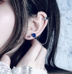 薔薇のチェーンピアス / 病みかわいい ゴシック 軟骨 イヤーカフ