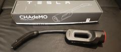 テスラ チャデモアダプター 韓国製 純正 Tesla CHAdeMO 充電器 - メルカリ