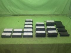 【中古】ダイハツ 純正 ラジオ  スピーカー内臓 15台