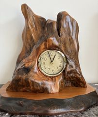 屋久杉工芸品　置時計　世界自然遺産　屋久島　希少　一点もの　稼働品　エクセルヒューマン社購入　縁起物