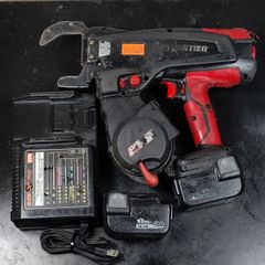 中古品 マックス MAX 14.4V 鉄筋結束機 ツインタイア RB-610T 動作確認済 バッテリ・充電器付 コードレス 充電式 リバータイア
