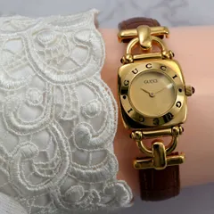 GUCCI グッチ ホースビット ロゴベゼル 6300L ホワイト×ゴールド