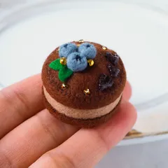 ハートのソースのチョコケーキ フェルトケーキ 撮影小物 推し活 ぬい活 センイルケーキ フェルトままごと