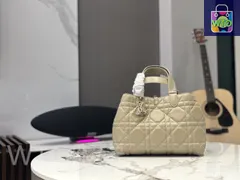 【今日WTO】Dior ディオール トゥジュール ショッピングバッグ シリーズ 柔らかな雰囲気のデザインの特徴-WTO輸入2-MF27