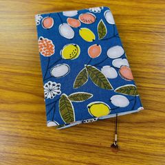 布ブックカバー 木の実 文庫本サイズ しおり付き ハンドメイド B052