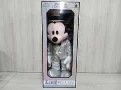 Disney プラチナオーナメント 2023 ミッキー ぬいぐるみ - メルカリ