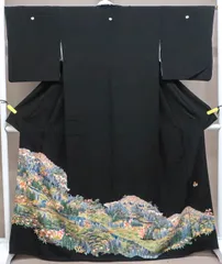 【一輝堂】【着物】黒留袖　五つ紋　遠山風景に雀文　比翼仕立て　作家　落款入り　身丈約166.5cm　裄丈約67cm　25z04-2203