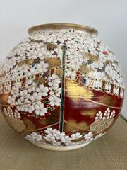 未使用極美品　雲楽窯　３代目斎藤雲楽作　飾り壺　「雲錦」　桜紅葉　秀吉　五七の桐紋　エクセルヒューマン社購入　醍醐の花見　醍醐の紅葉狩り　太閤桐紋