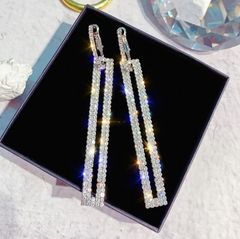 ロング スクエア ピアス　Silver　レディース　ドロップ