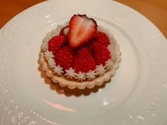 【冷凍・愛犬ちゃん用]軽井沢農園パティスリーより完熟いちごタルト