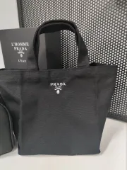PRADA(プラダ) エコバッグ ブラック 未使用 新品のサムネイル