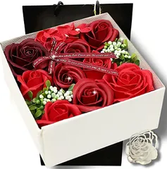 Capiner ソープフラワー 結婚記念日 クリスマス 薔薇 プレゼント ギフト 誕生日 母の日 父の日 還暦 造花 メッセージカード ショップバッグ付( レッド)