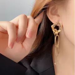 ピアス ゴールド チェーン スタッドピアス きれいめ OL 職場 オフィスカジュアル おしゃれ 大ぶり 結婚式 ダンス 韓国 人気