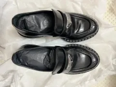 PRADA(プラダ) チョコレート ローファー