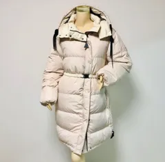 極美品★MONCLER★モンクレール・ERYSIMUM レディース ブランドアイコンワッペン フード ベルト付き バックビックブランドロゴ ダブルジップ ボタン比翼仕立て ダウンコート 2021～2022年モデル(2)ジャケット カジュアル 秋冬物のサムネイル
