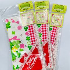 ★3枚セット★ ランチクロス　クローバーブーケ柄（四つ葉のクローバー×ギンガムチェック×レース）　ファンシー・レトロ・クラックス