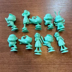 🖍️クレヨンしんちゃん　おもちゃ　フィギュア　ミニフィギュア　レトロ　昭和レトロ　アニメ　吸盤セット