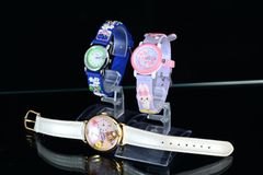 リラックマ＆サンリオキャラクターキッズ時計　３本セット