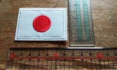 日本国旗　ワッペン　裏側がノリ面のようになっておりますが詳細不明