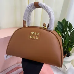 2024年最新】MiuMiuポーチの人気アイテム - メルカリ