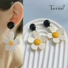 プルメリア ピアス 大振り ホワイト フラワー アクリル 軽量 レディース アクセサリー お出かけ デート パーティー 二次会 女子会 カフェ 旅行 リゾート サマー ギフト プレゼント 母の日 誕生日 新生活 送料無料 即購入OK 最短当日〜翌日発送