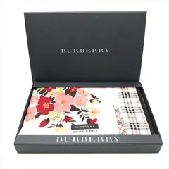 新品未使用 BURBERRY バーバリー ハンカチ 花柄 ノバチェック 2枚 セット 箱付き ブランド バーバリーチェック m15098