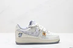 Nike（ナイキ）Air Force 1‘07
オリジナル型紙・打ち合わせで純正ロートップエアフォースワンを再現
