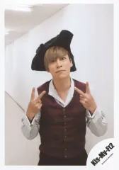 【中古】生写真(ジャニーズ) Kis-My-Ft2/千賀健永/上半身・衣装紺えんじ色・両手ピース/「赤い果実」PV＆ジャケ写撮影オフショット/公式生写真