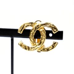 シャネル　ヴィンテージ　イヤリング　片耳 ♧CHANEL 片耳用 ヴィンテージ シルバー ロゴ スイング フープ