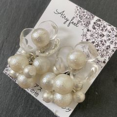 クリアフラワーコットンパール風ジャラジャライヤリング