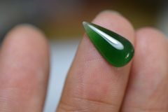 RS11-48 宝石質 氷種 深暗緑 雫 グアテマラ産 天然 A貨 本翡翠 ルース 硬玉 ジェダイト