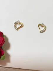 日本製 K18ポスト オープンハートピアス（ゴールド）上品ビジュー　刻印入り　18金