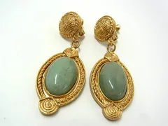 ■美品■ VANDOME AOYAMA ヴァンドーム クリップ式 イヤリング アクセサリー レディース ゴールド系×ライトグリーン系 DG9325のサムネイル