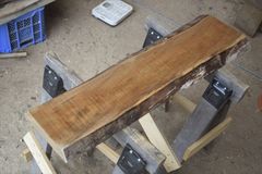 対象者様専用アウトレット サクラ(桜)の一枚板 長さ約97cm 幅約21～29cm 厚さ約4cm DIY用 Z264