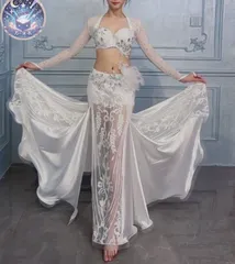 新品未使用タグ付き　ベリーダンス衣装セットアップ　マーメイドMサイズ　白 新品未使用タグ付き ベリーダンス衣装セットアップ マーメイドMサイズ