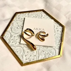 Volume vintage like ear cuff 2pac set ヴィンテージ風　イヤーカフ　2個セット 個性的　お洒落　イヤーカーフ　大人　シンプル　上品　クラシカル