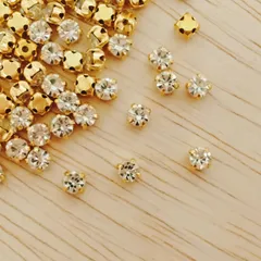 ビジュー＊ガラス＊ラインストーン＊台座付き＊クリア＊4mm＊縫い付けタイプ＊100個セット<GLSG04>