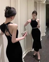 【新品・未使用】キャバドレス ベルベット ホルターネック タイト リボン パーティー/ラウンジ/クラブ セクシー エレガント 高見え 華やか 美脚見え 写真映え お呼ばれ 二次会 同窓会 デートにも 旬トレンド